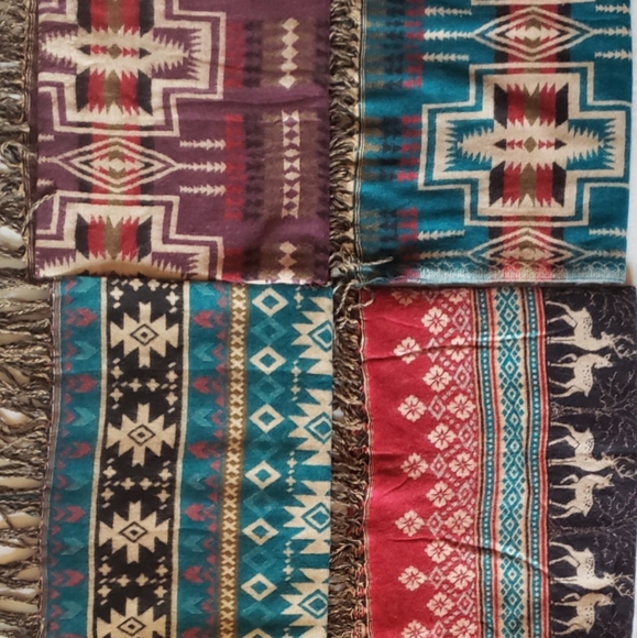 Handloom woollen blanket/shawl/scarf/throw - Picture 2 of 3